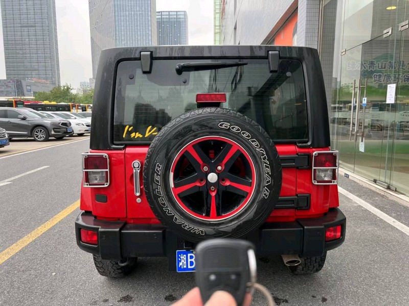 廣州12年Jeep牧馬人9