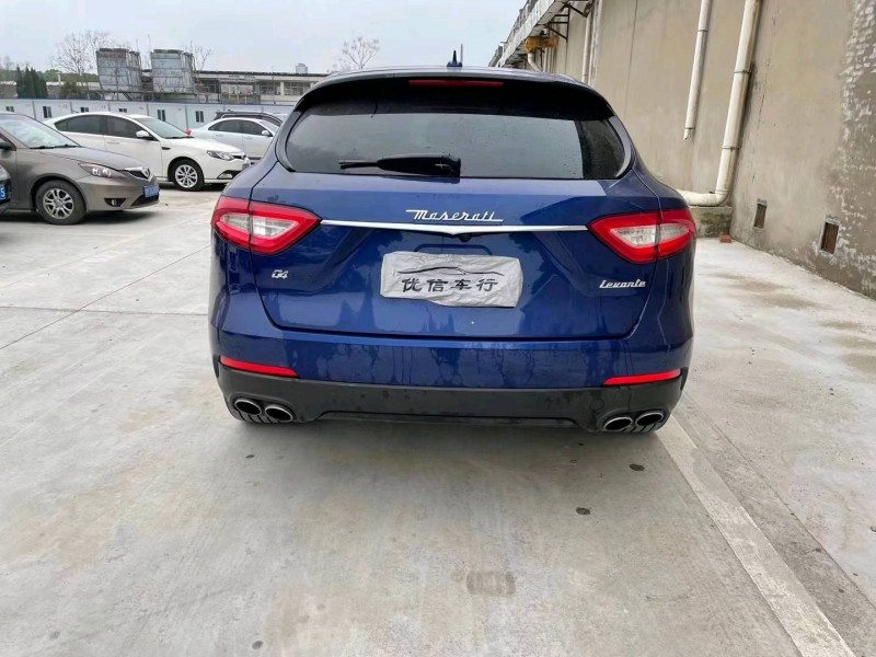 宜昌18年瑪莎拉蒂Levante3