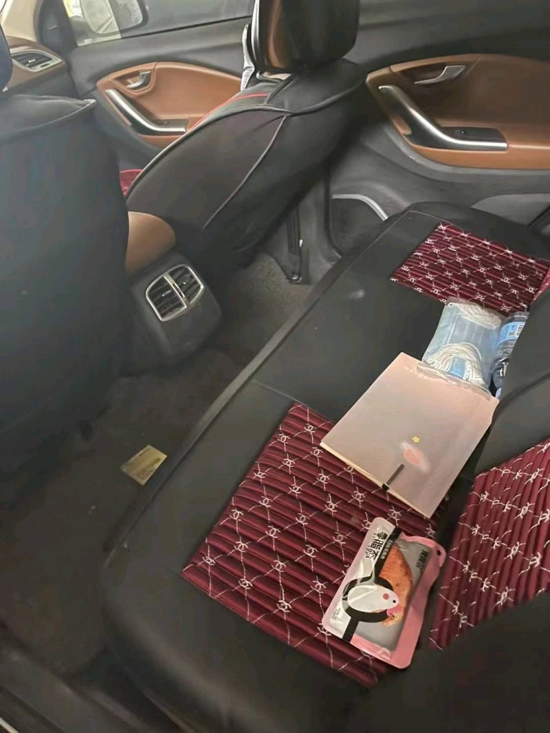 青島16年東南汽車DX73