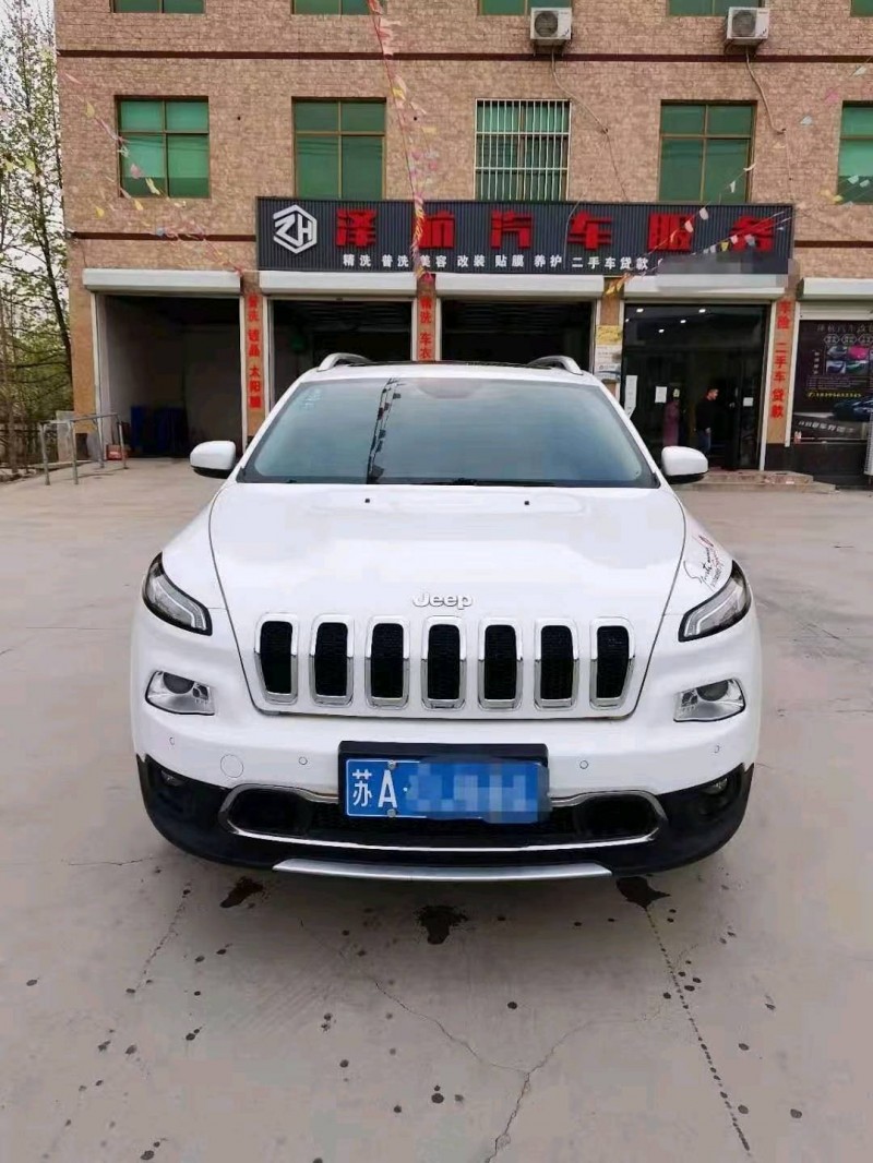 保定17年Jeep自由光1