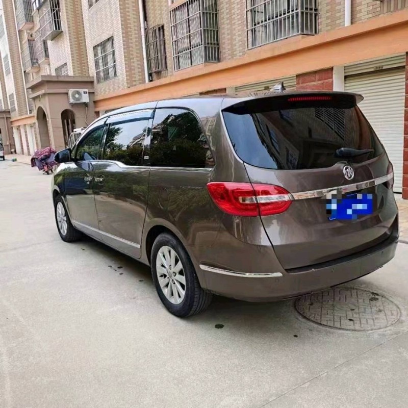 徐州16年别克GL82