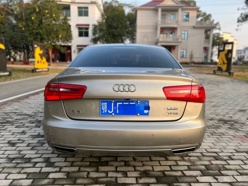 上饒15年奧迪A4L5