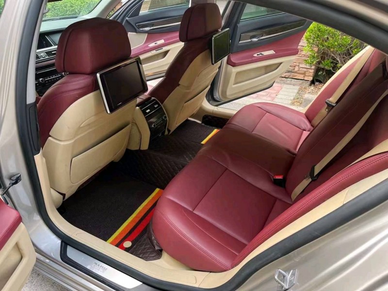 北京14年宝马7系4