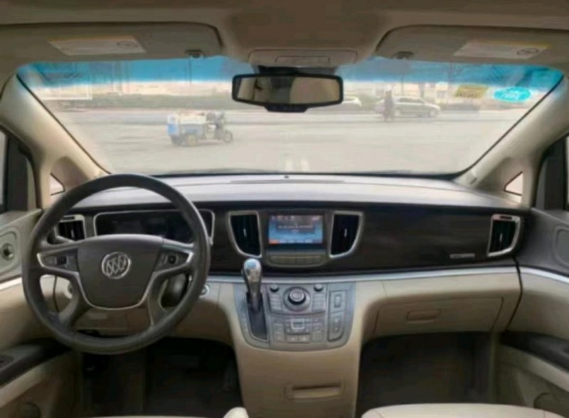 徐州12年别克GL84