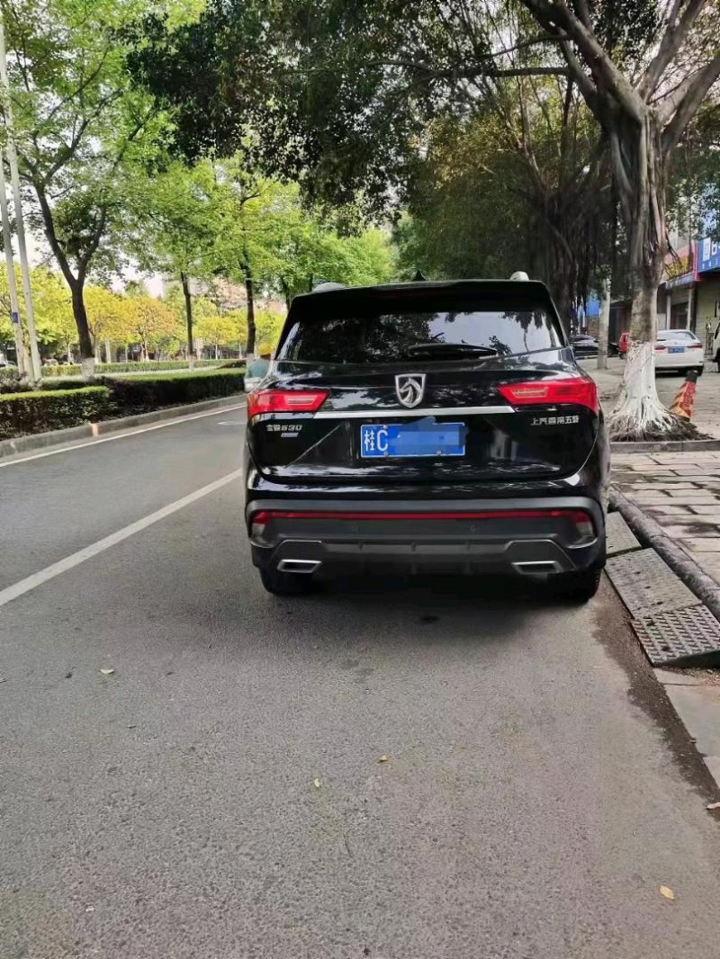 桂林18年寶駿5301