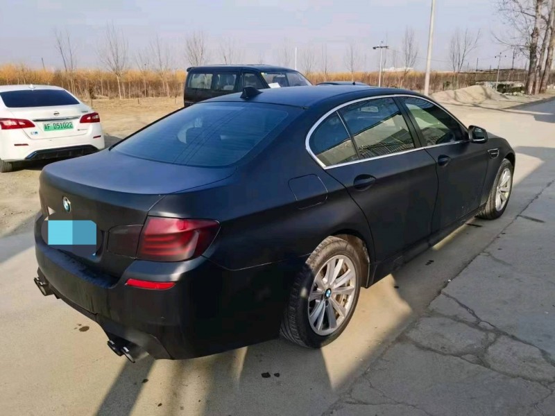 保定11年宝马5系5