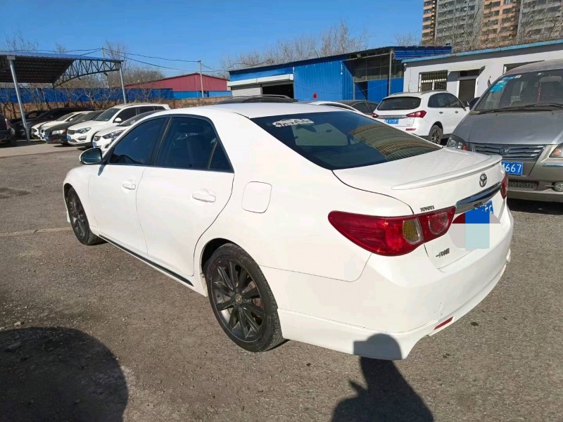 保定13年丰田锐志6