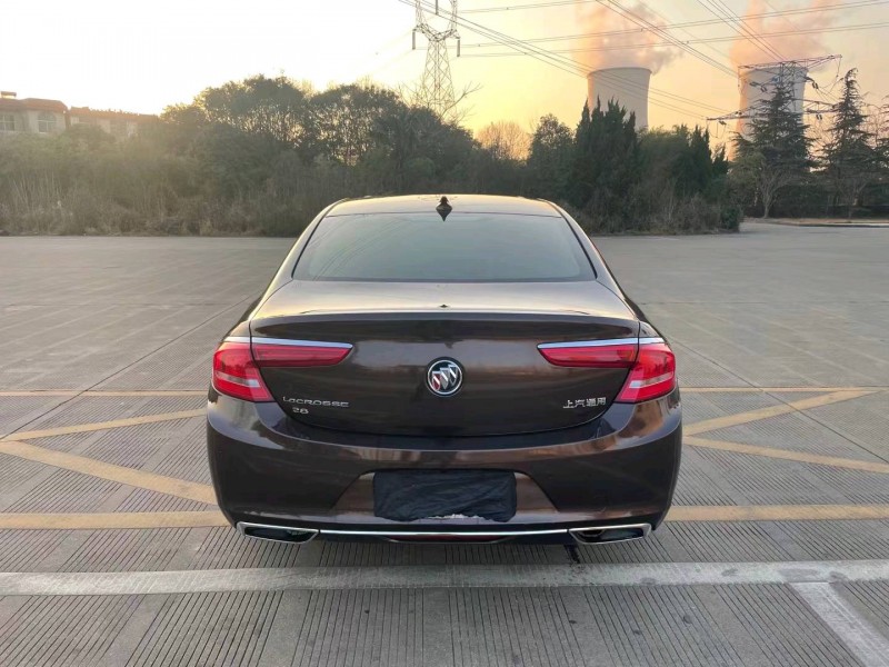 徐州16年别克君越6