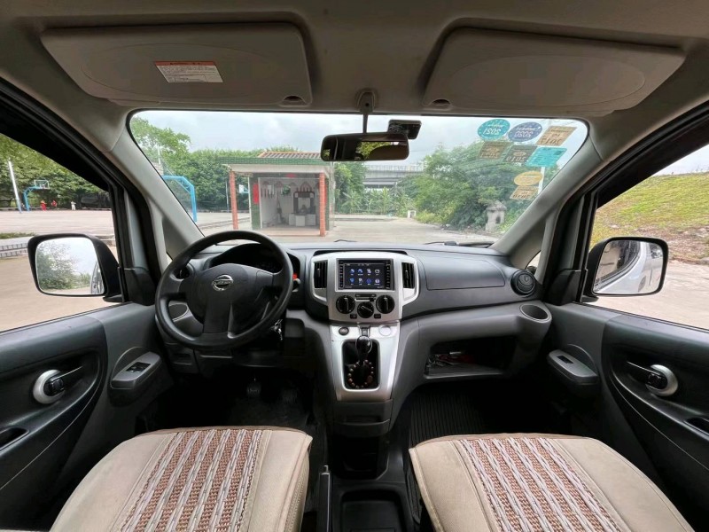 佛山13年日產NV2003