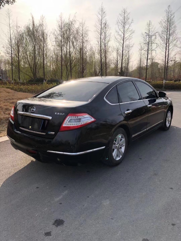 徐州12年日產天籟4