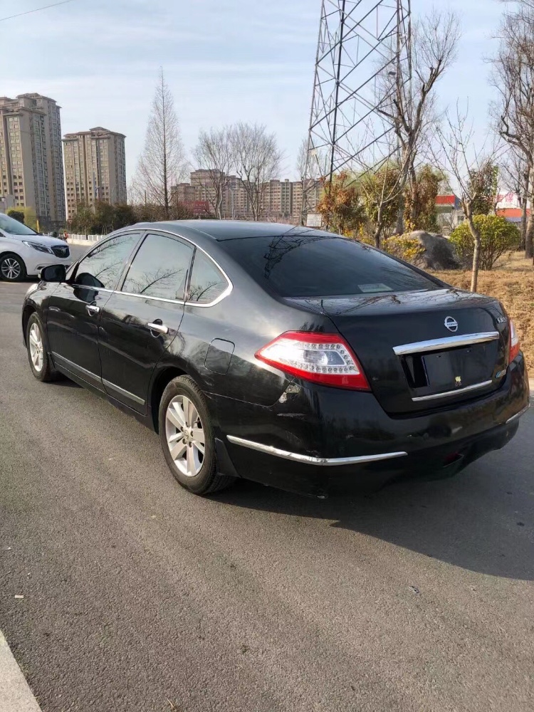 徐州12年日產天籟5
