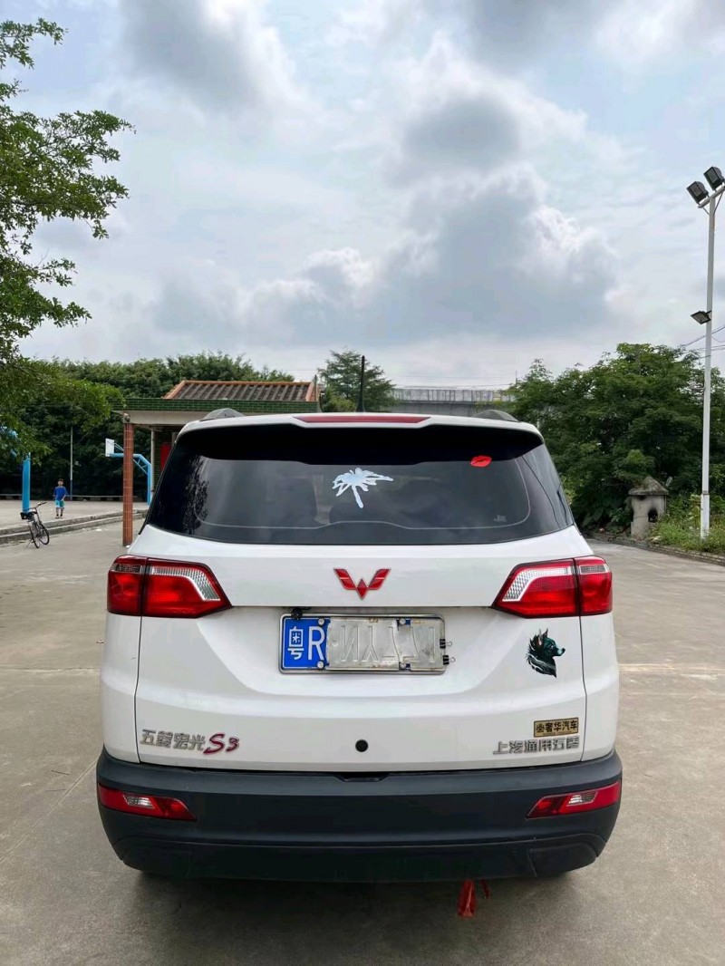 佛山19年五菱汽車宏光S39