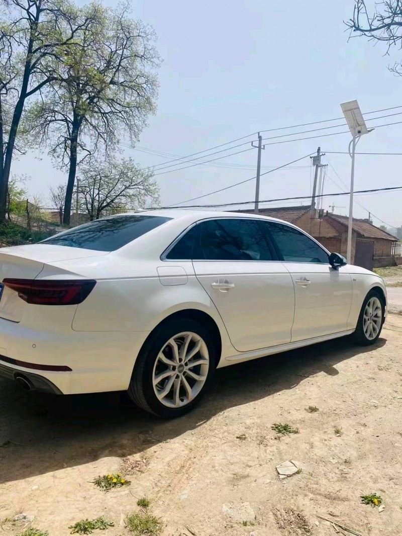 天水18年奧迪A4L1
