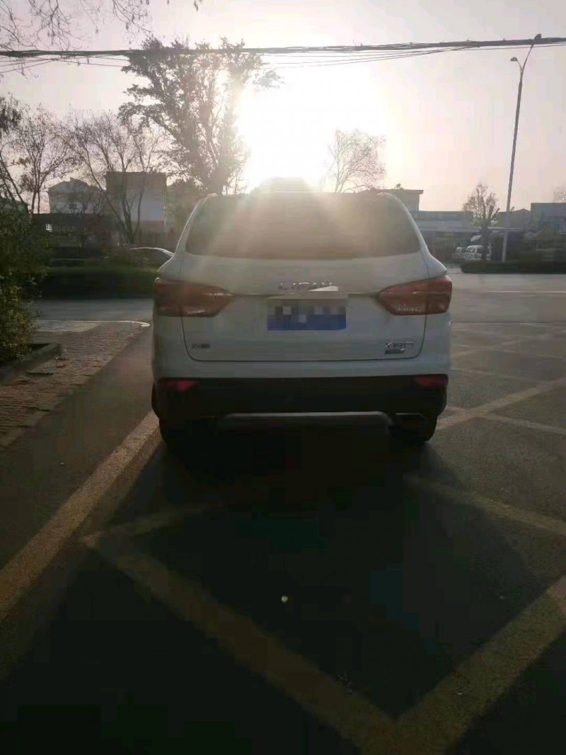 太原19年力帆汽車X802