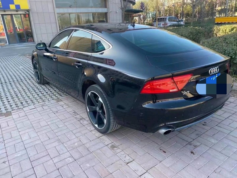 天津12年奧迪A7L1
