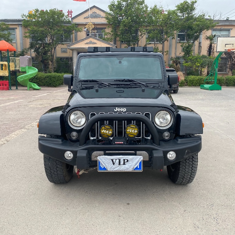 新鄉18年Jeep牧馬人9