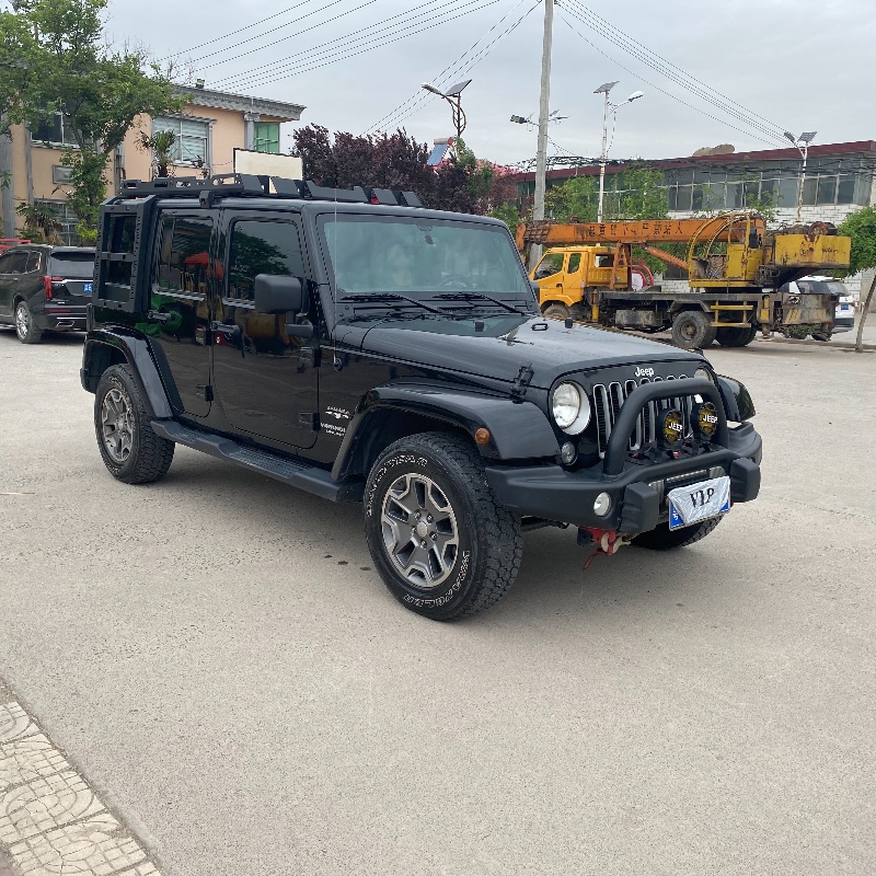 新鄉18年Jeep牧馬人8