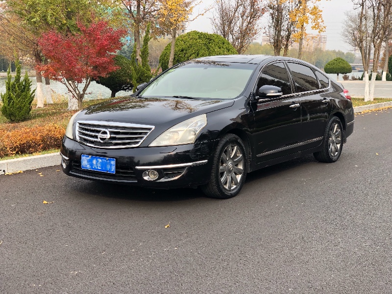 威海09年日產天籟8