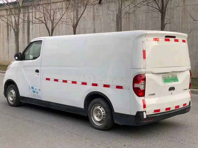 焦作20年大通EV30L7