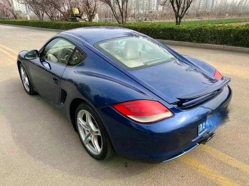 煙臺11年保時捷卡曼7