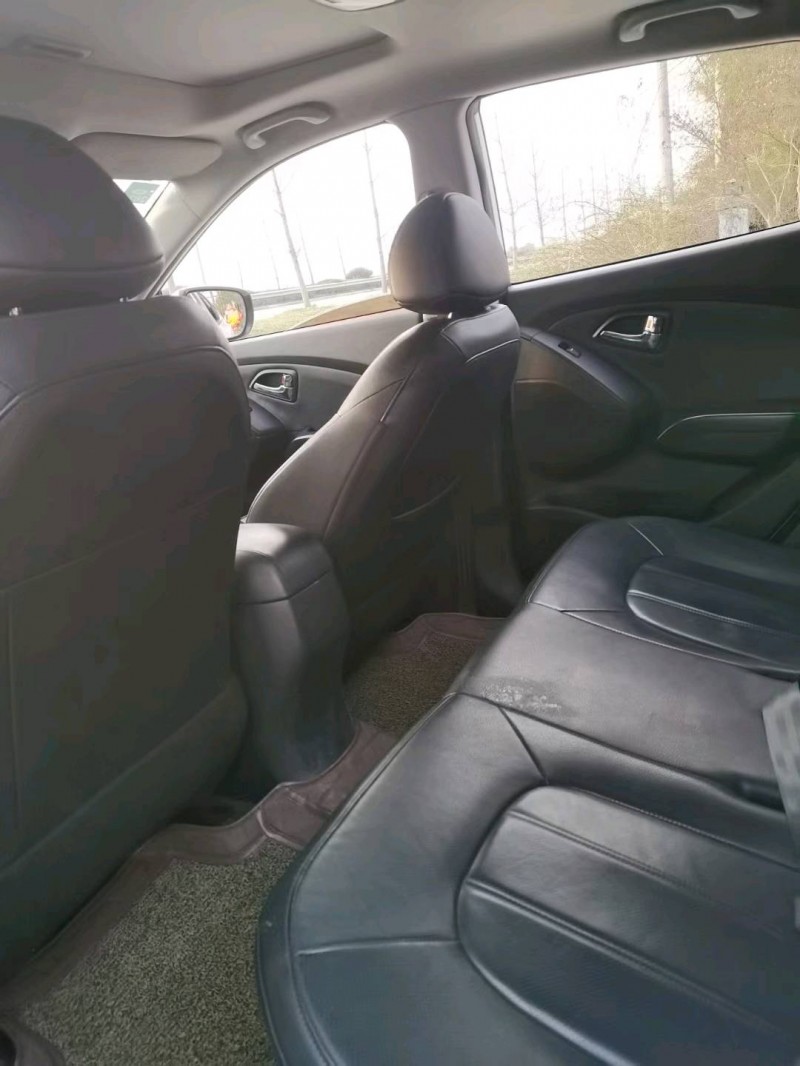 徐州17年现代ix359