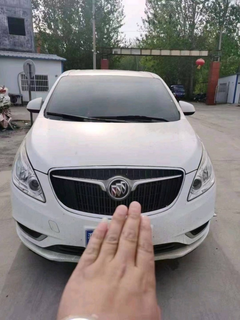 北京18年别克GL81