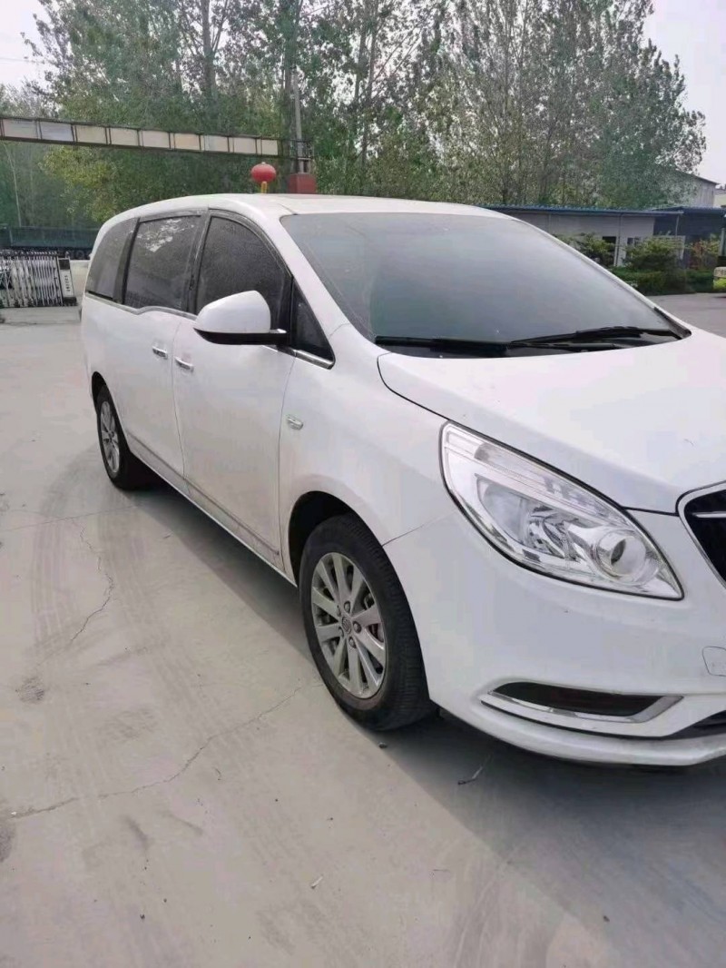 北京18年别克GL82