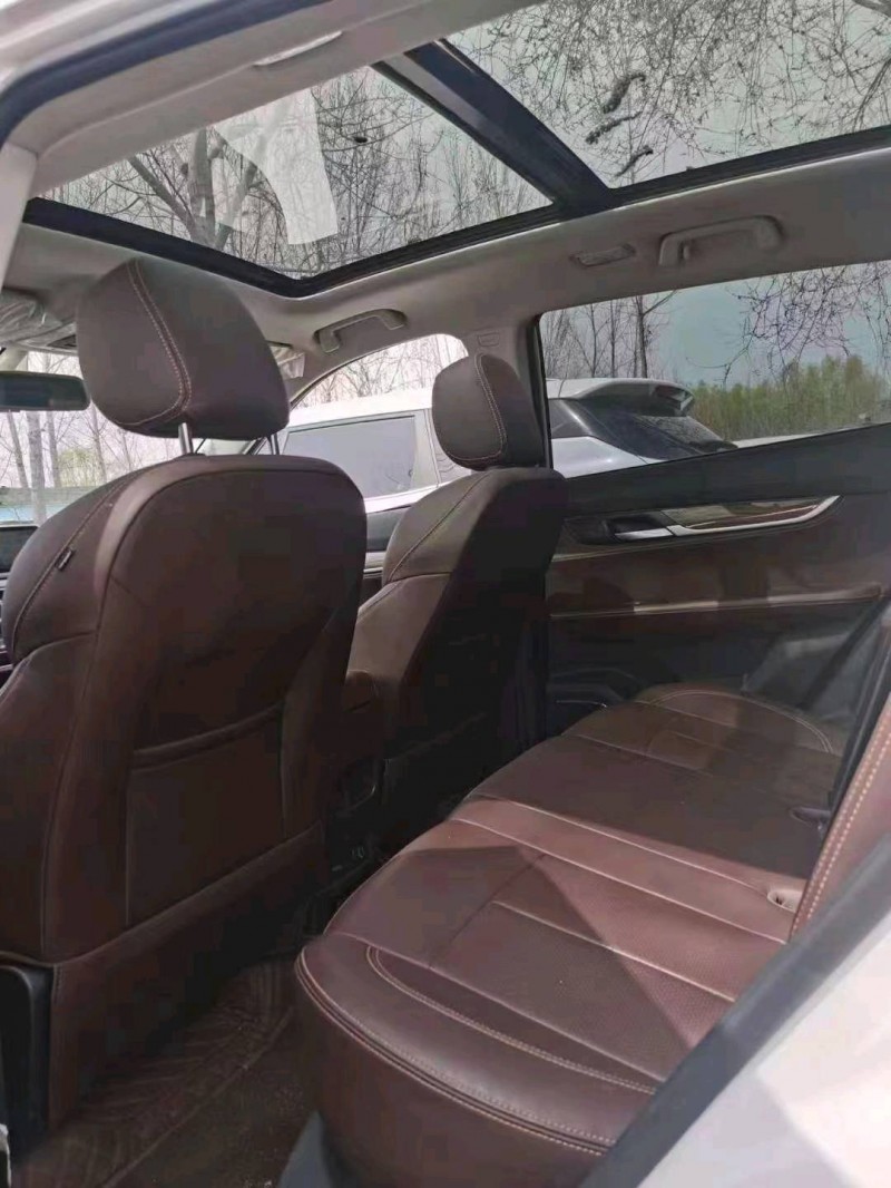 棗莊21年漢騰汽車X52