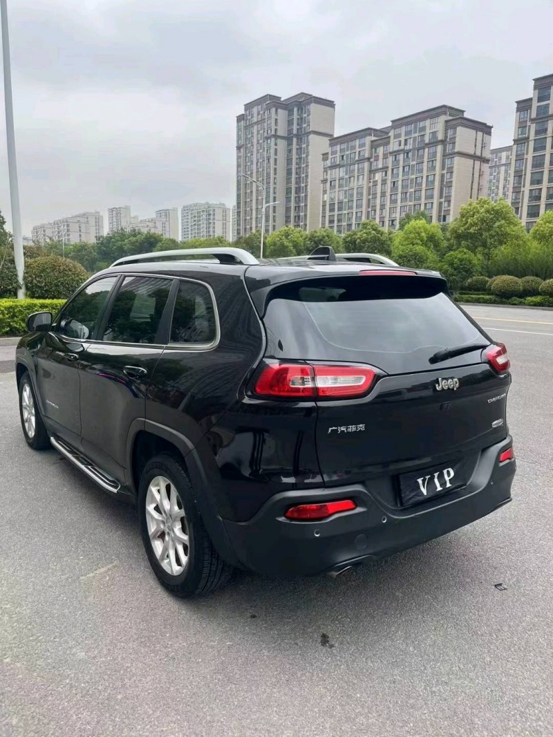 淮北16年Jeep自由光4