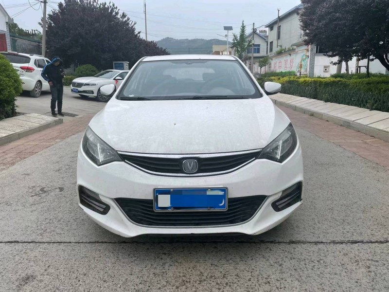 淄博16年長安汽車逸動1