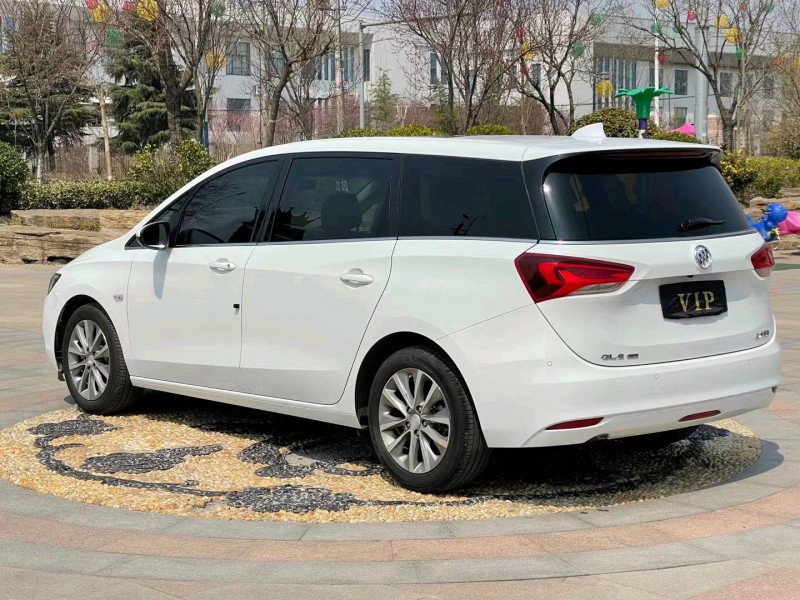 青岛20年别克GL64