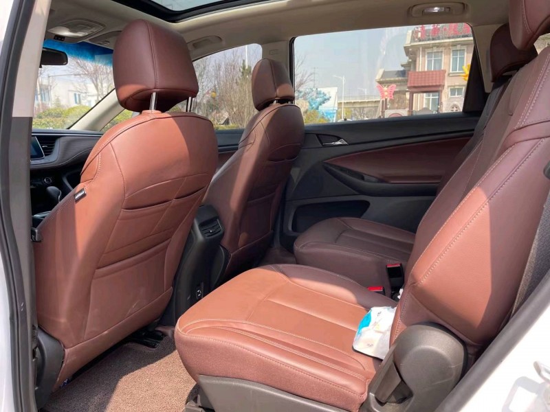 青岛20年别克GL62