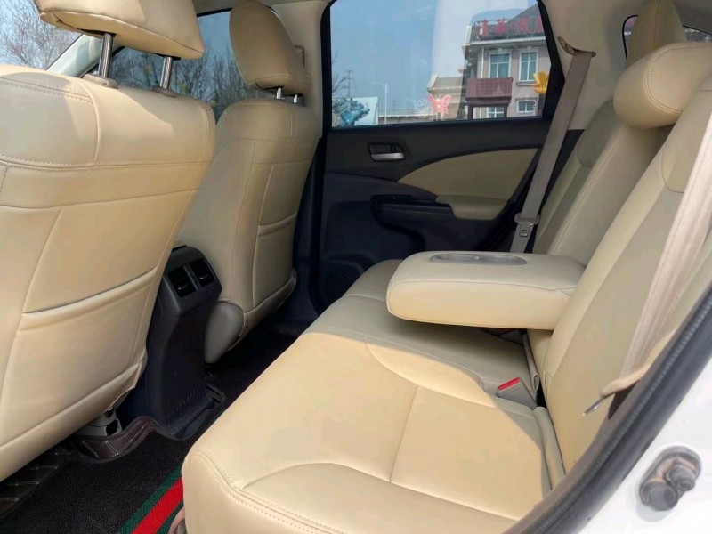 青島13年本田CR-V8