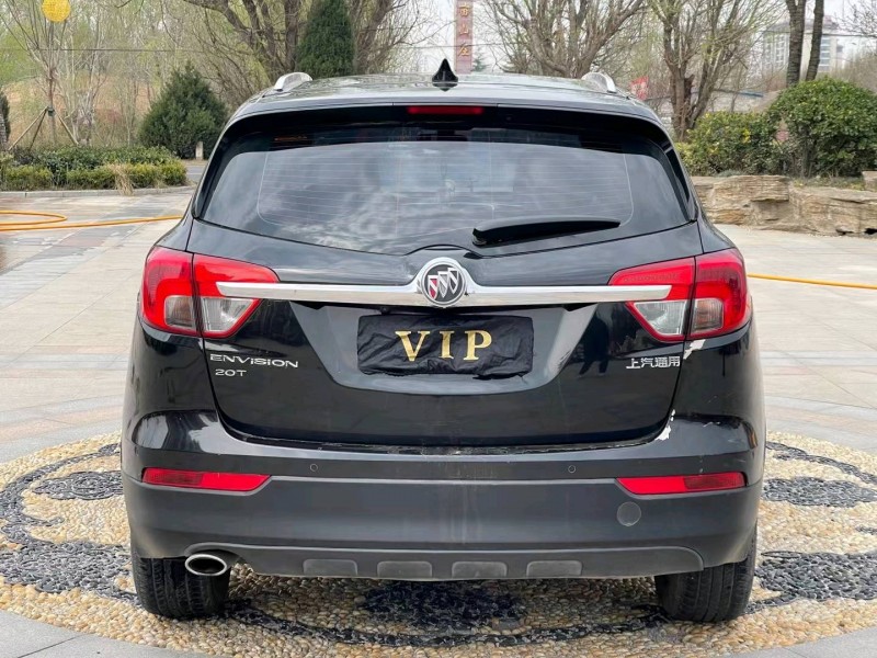 青岛17年别克昂科威4