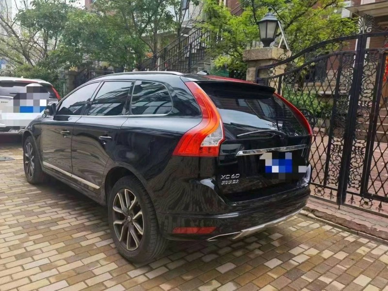 陽泉17年沃爾沃XC607