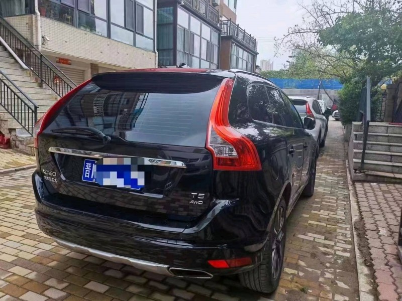 陽泉17年沃爾沃XC608