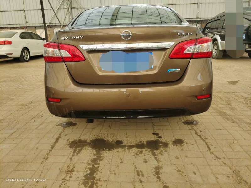 邢台15年日产轩逸3