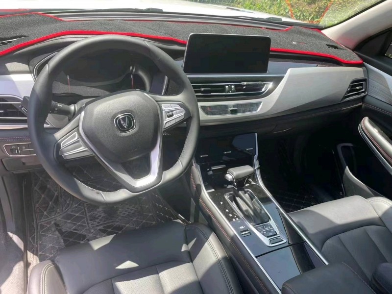 重慶20年長安汽車CS757