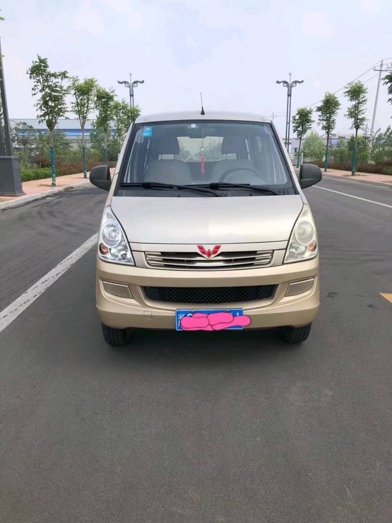 棗莊18年五菱汽車榮光1