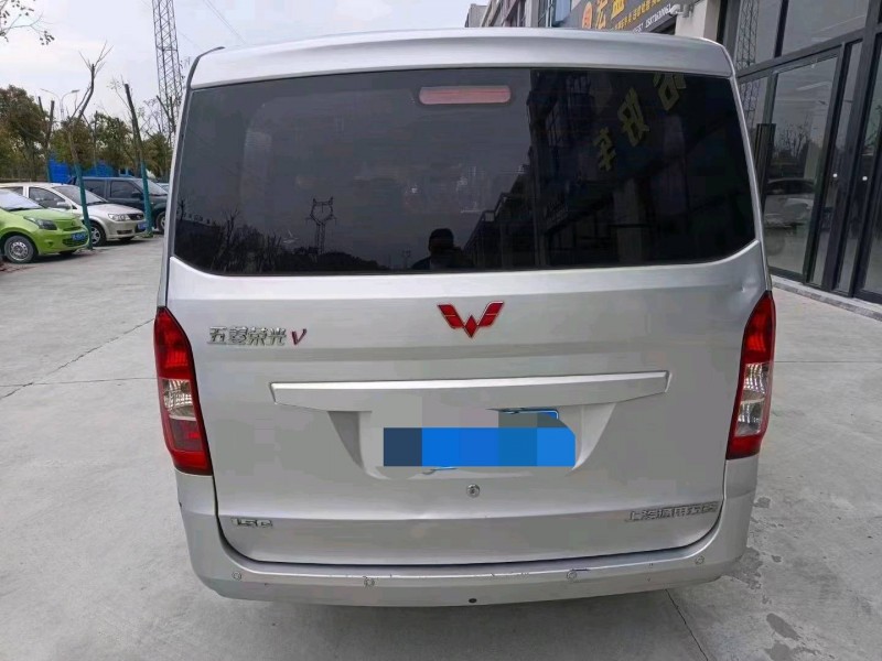 棗莊17年五菱汽車榮光2