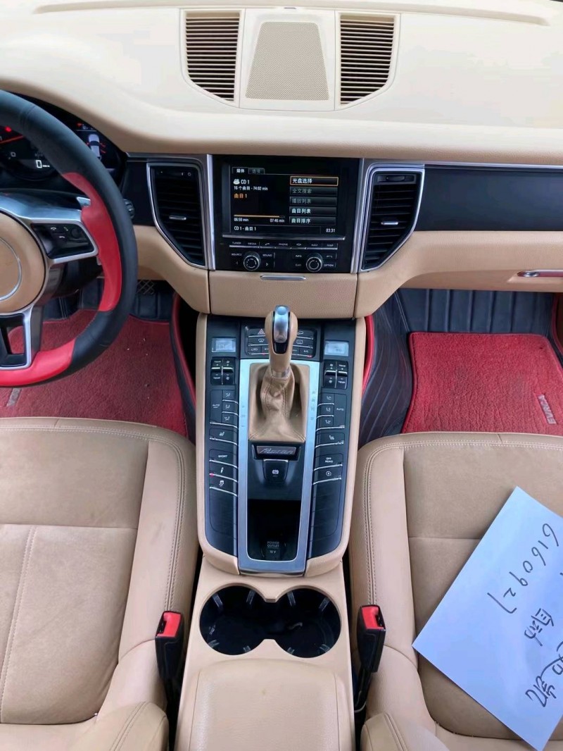 沈陽14年保時捷Macan7