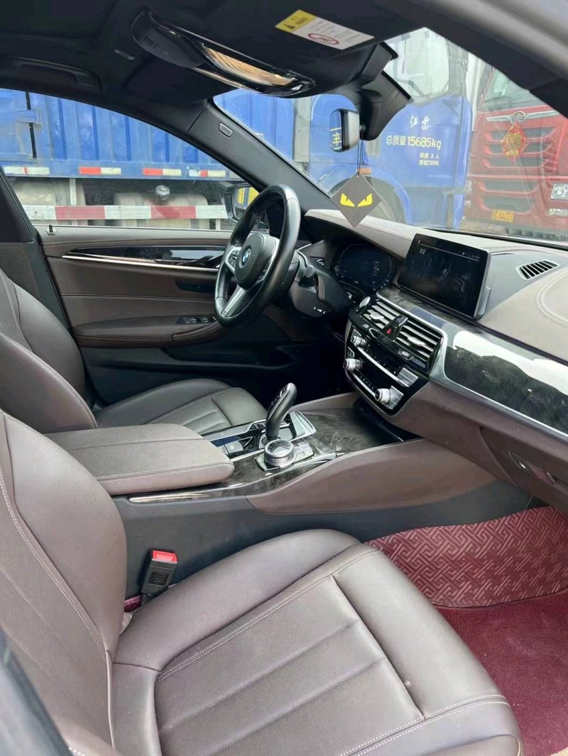 徐州20年宝马5系6