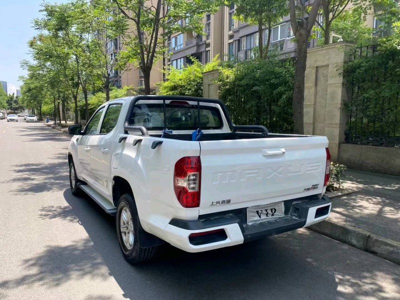 成都18年大通T603