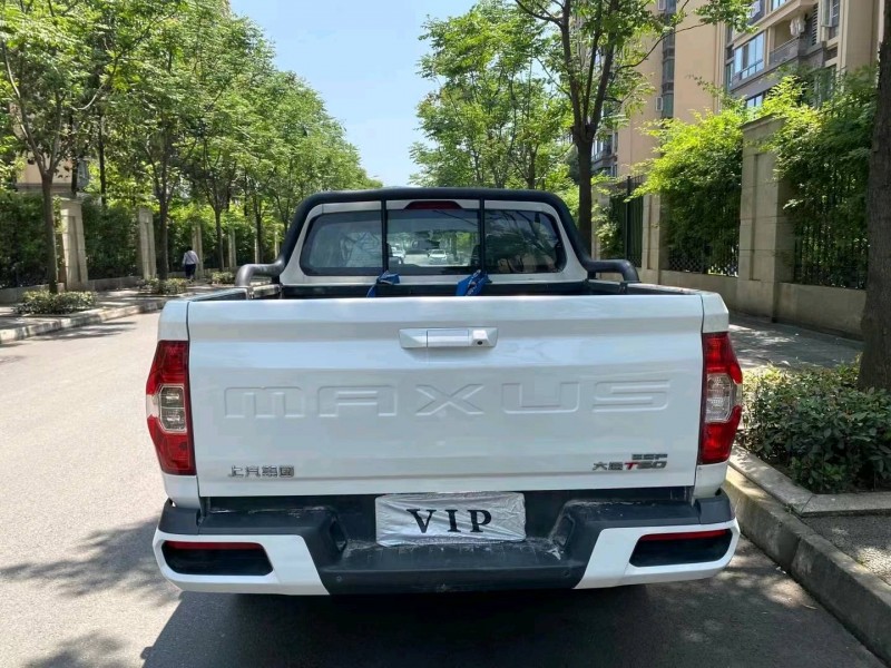 成都18年大通T602