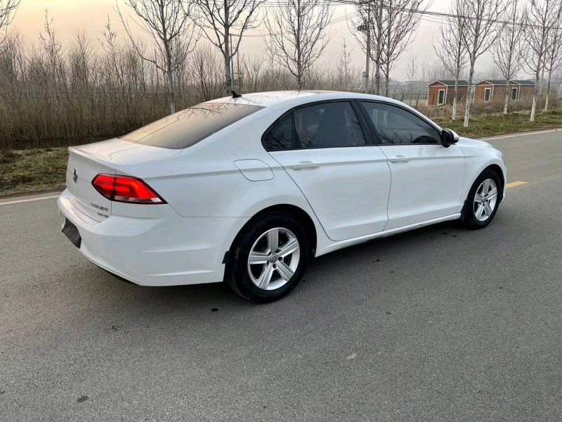 徐州17年大众凌渡1