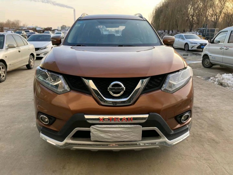 沈陽14年日產奇駿1