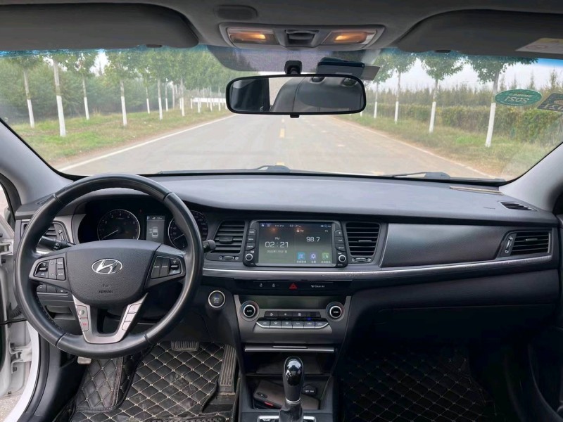 徐州17年现代名图3