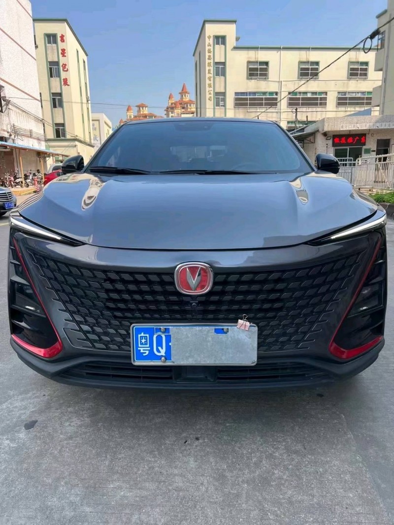 深圳21年長安汽車UNI-T1
