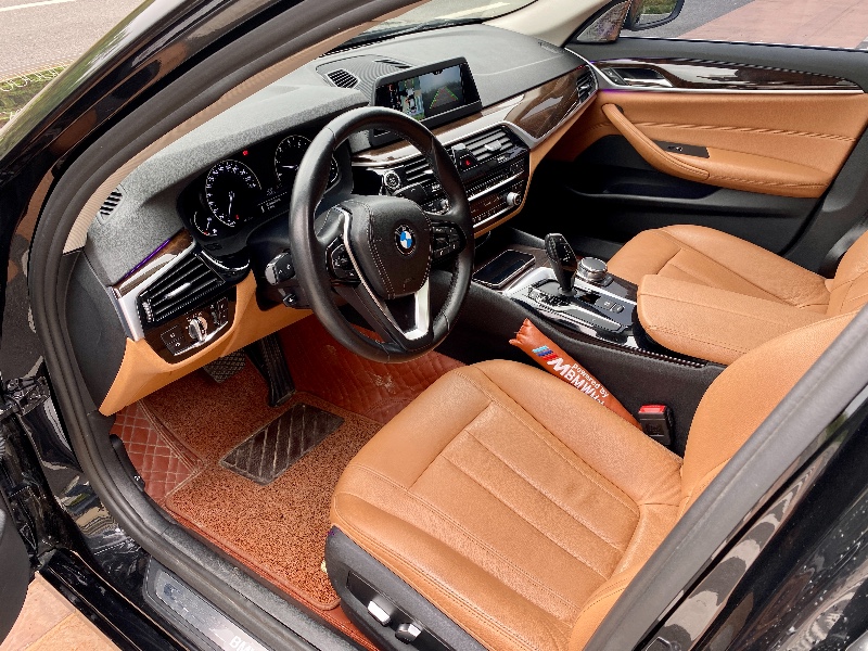 广州17年宝马5系5