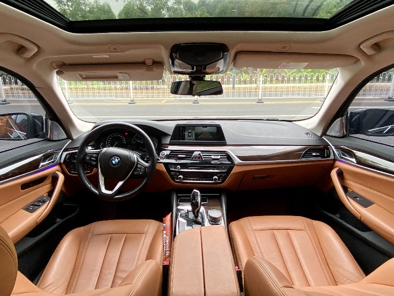 广州17年宝马5系2